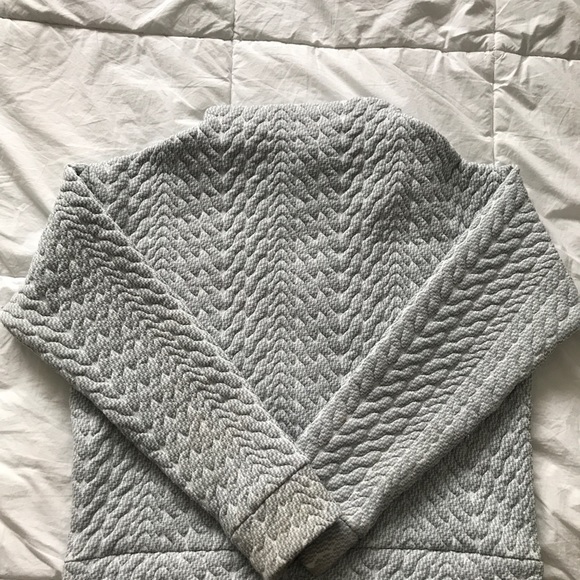 Gapfit mockneck quilted fabric sweater shirt - Picture 3 of 3